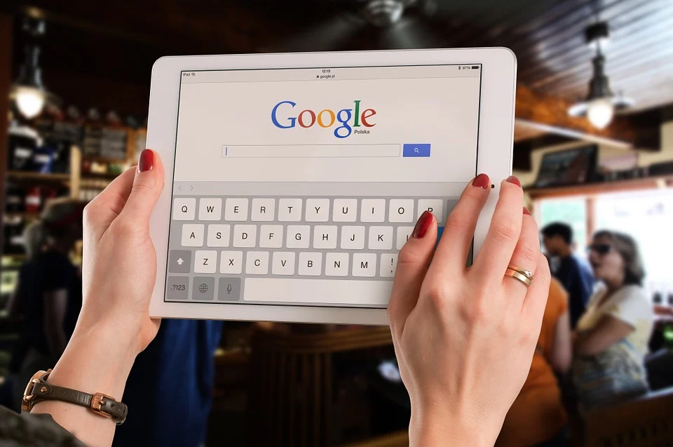 Quelle solution pour mieux gérer ses avis clients Google My Business ?